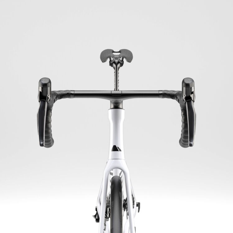 Aeroad CF SLX 7 Di2 Aeroad CF SLX 7 Di2