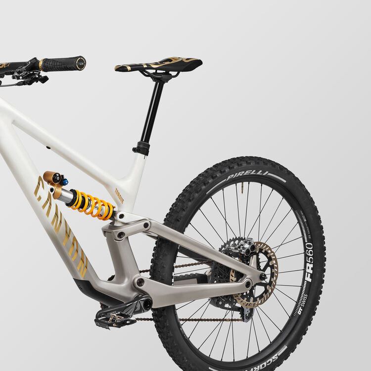 Torque CF CLLCTV FW Torque CF CLLCTV FW