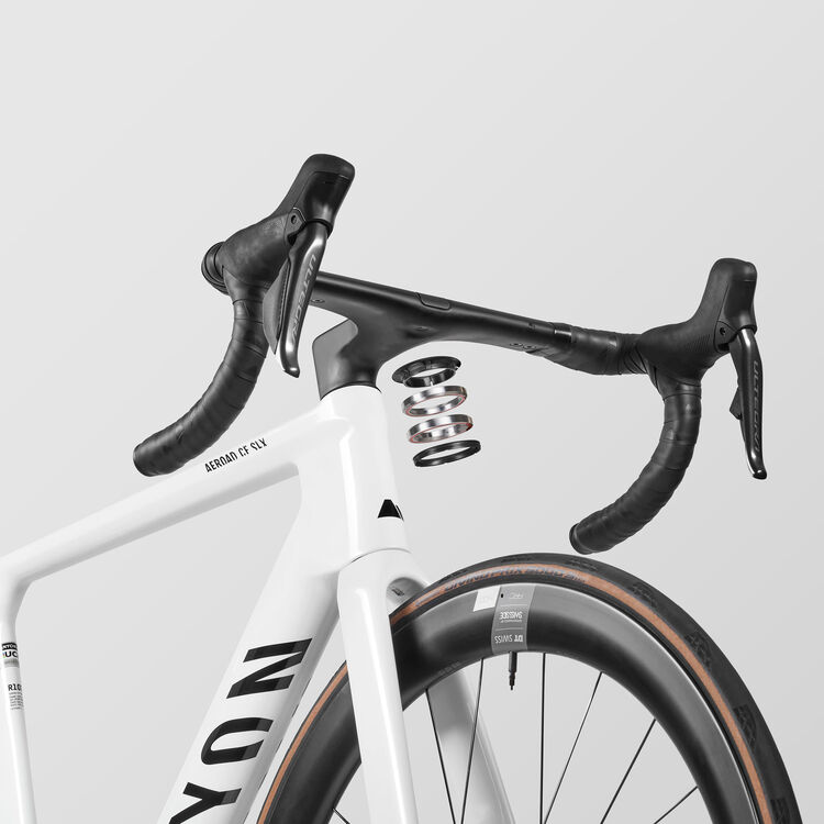 Aeroad CF SLX 8 Di2 Aeroad CF SLX 8 Di2