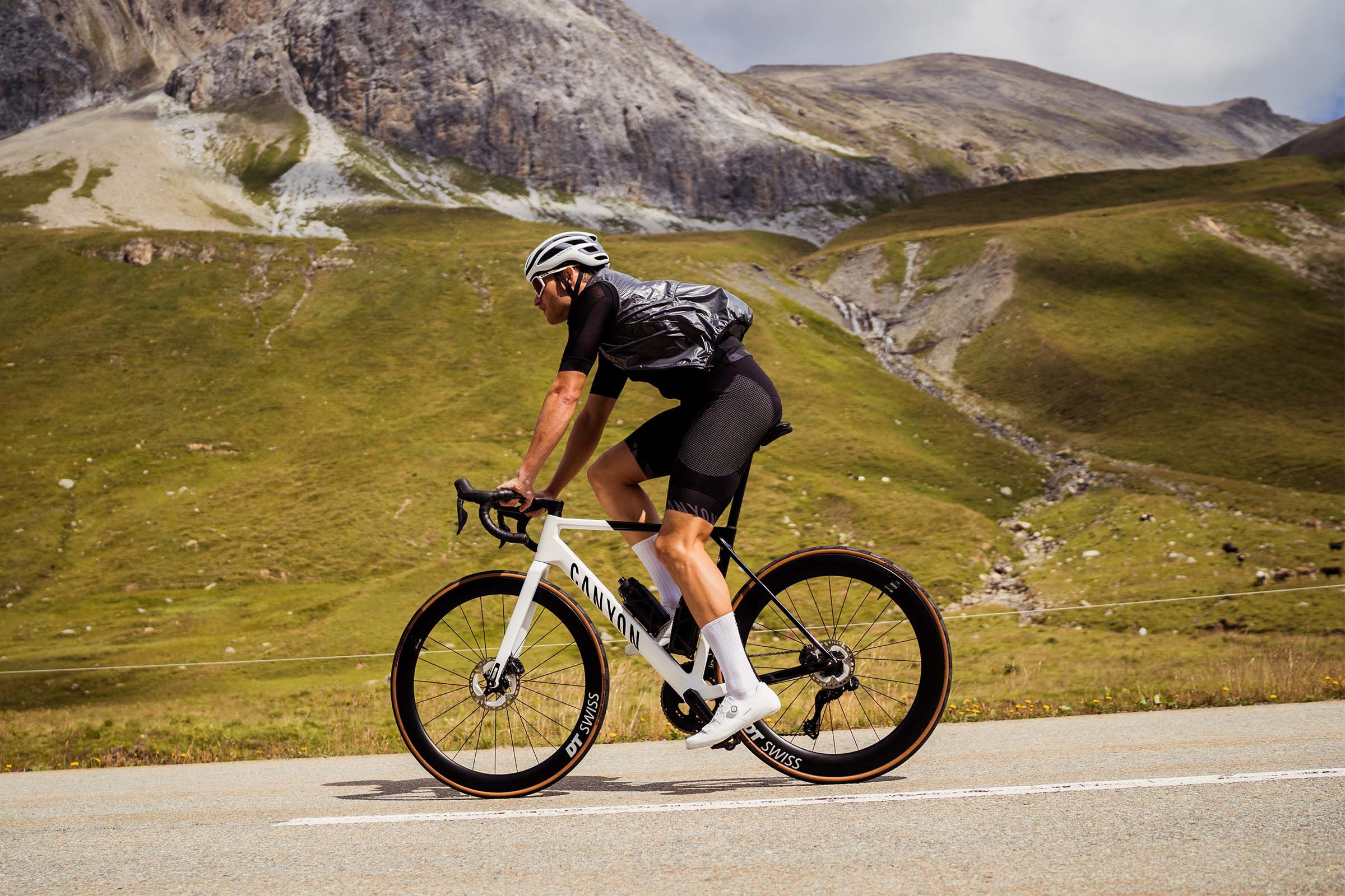 Canyon Lightweight Bibshorts