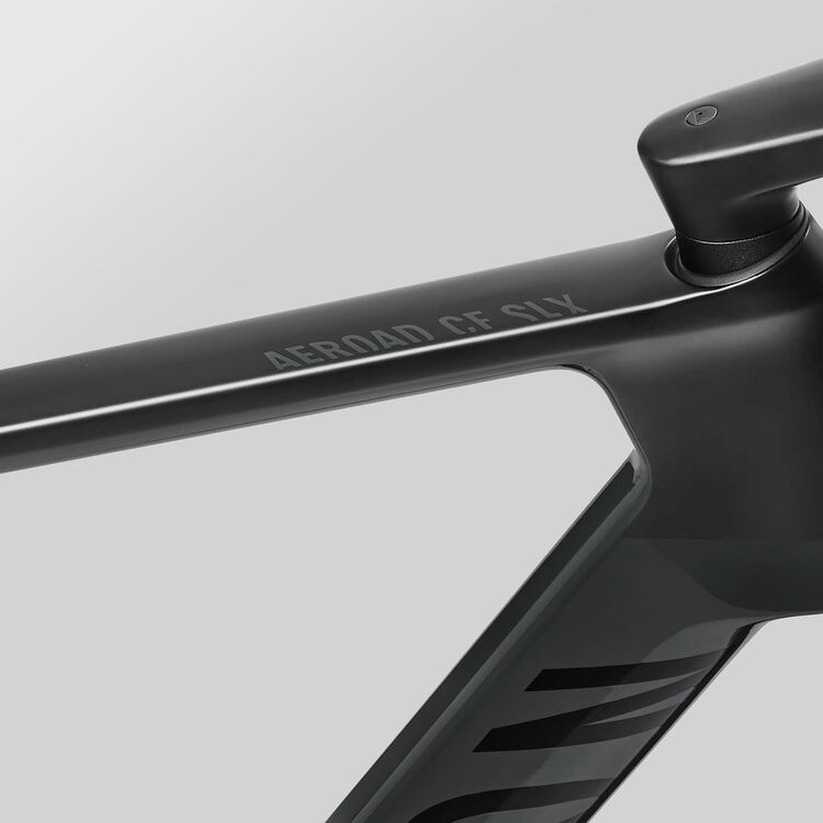 Aeroad CF SLX 8 Force AXS Aeroad CF SLX 8 Force AXS