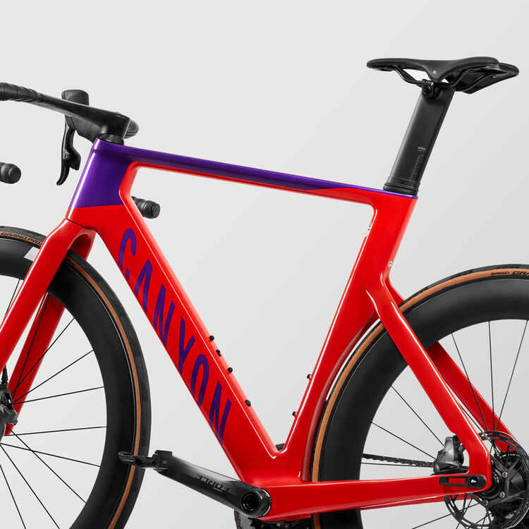 Aeroad CF SLX 8 Disc eTap Aeroad CF SLX 8 Disc eTap