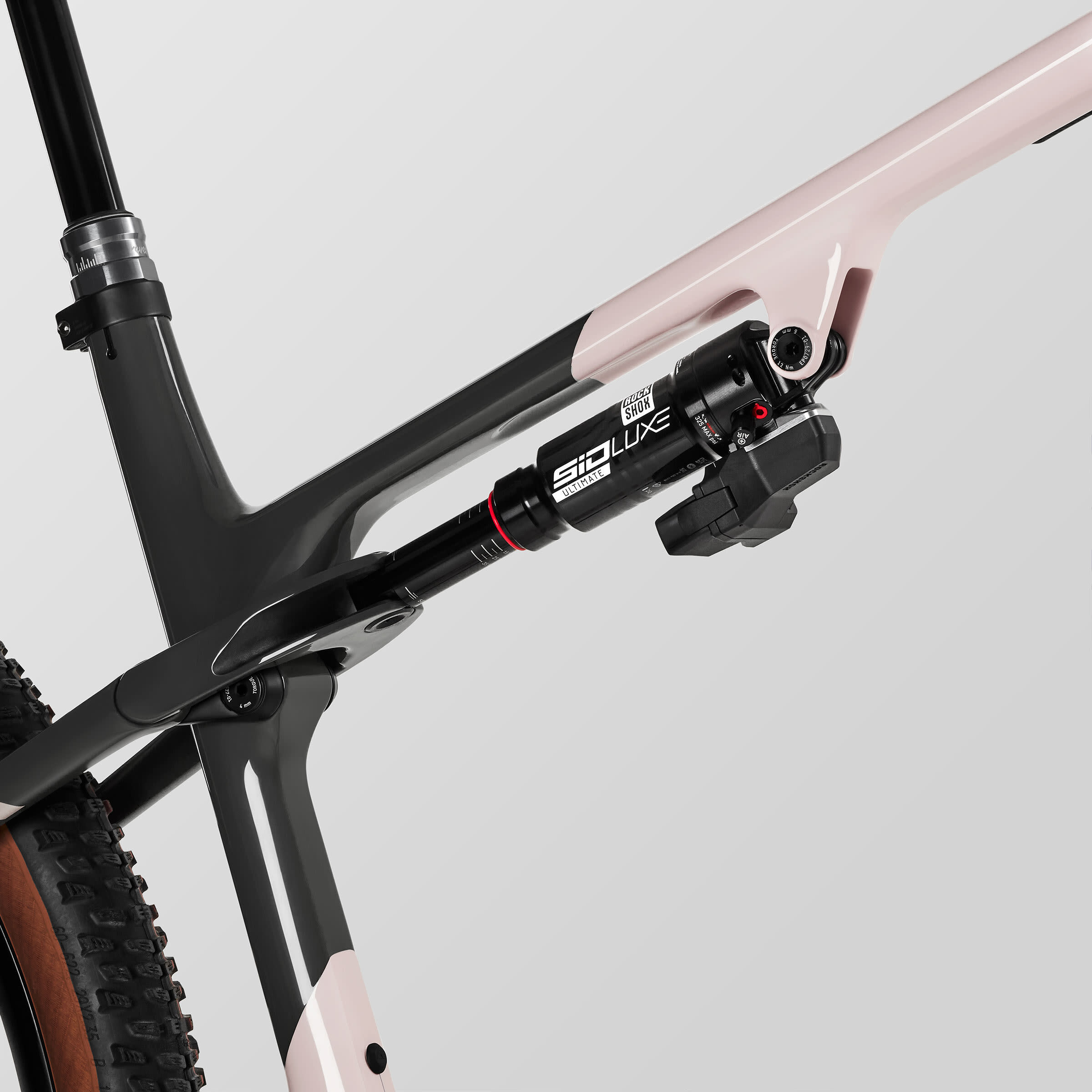 Lux World Cup CFR CLLCTV