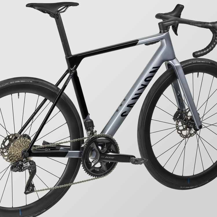 Ultimate CF SL 7 Di2 Ultimate CF SL 7 Di2