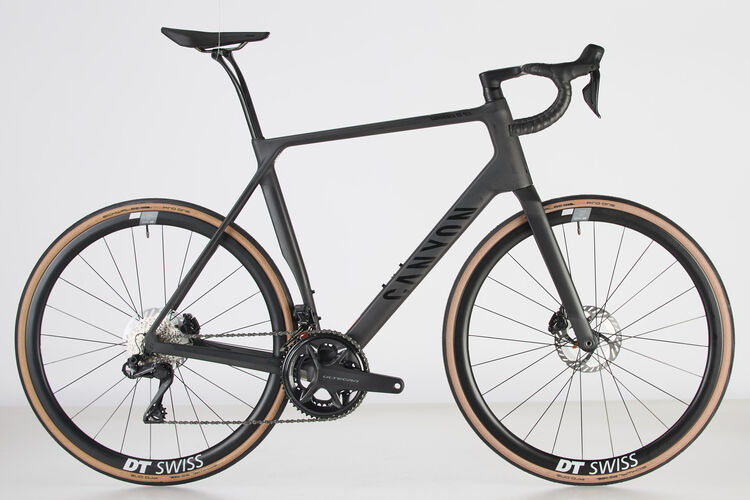 Endurace CF SLX 8 Di2 Endurace CF SLX 8 Di2