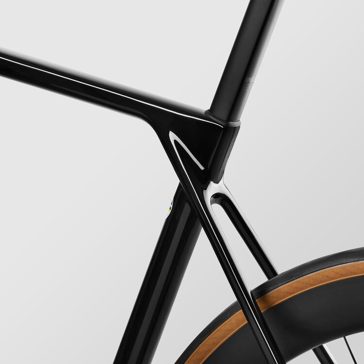 Ultimate CF SLX 8 eTap Ultimate CF SLX 8 eTap