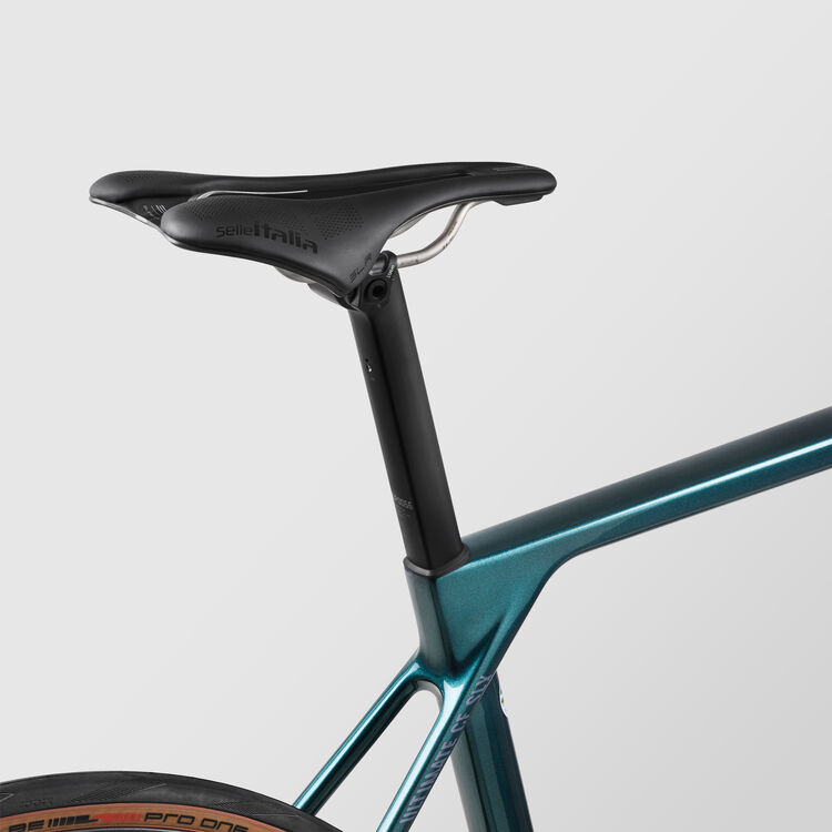 Ultimate CF SLX 8 Force AXS Ultimate CF SLX 8 Force AXS