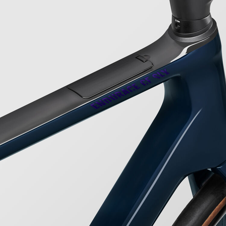 Endurace CF SLX 8 Di2 Aero Endurace CF SLX 8 Di2 Aero