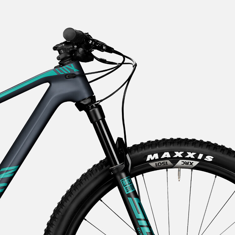Lux Trail CF 8 Lux Trail CF 8