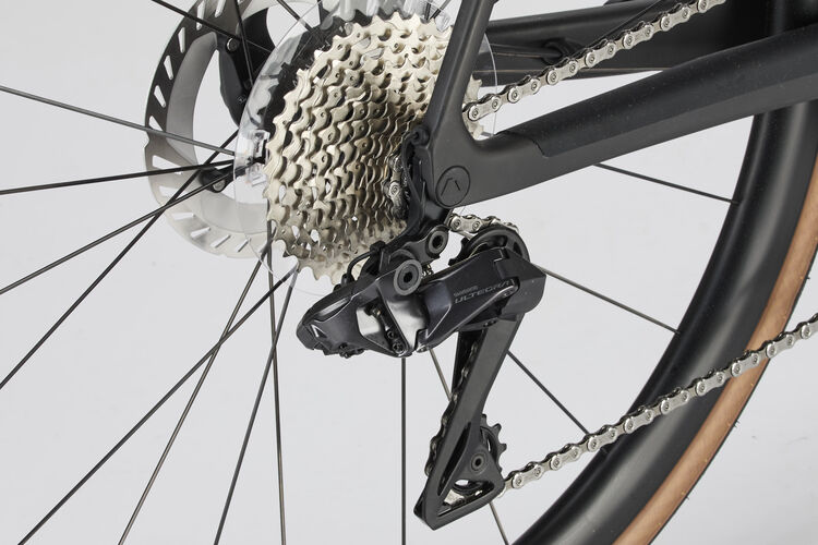 Endurace CF SLX 8 Di2 Endurace CF SLX 8 Di2