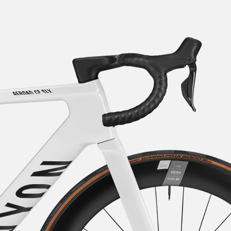 Aeroad CF SLX 8 Di2 Speed Aeroad CF SLX 8 Di2 Speed