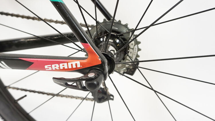 Ultimate WMN CF SLX 9.0 Team CSR Ultimate WMN CF SLX 9.0 Team CSR