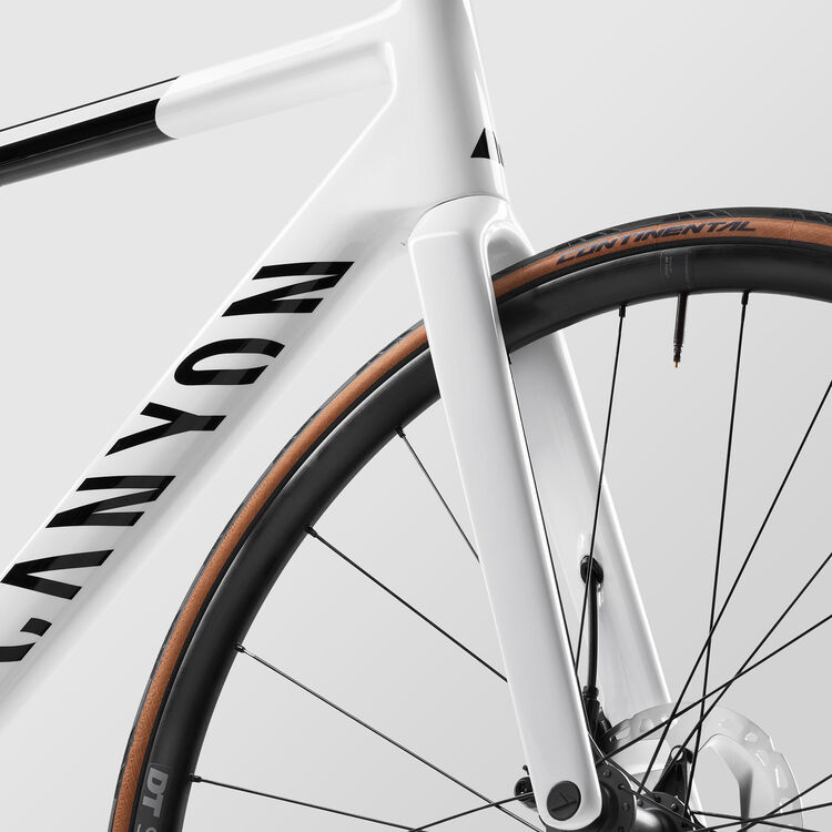 Ultimate CF SL 7 Di2 Ultimate CF SL 7 Di2