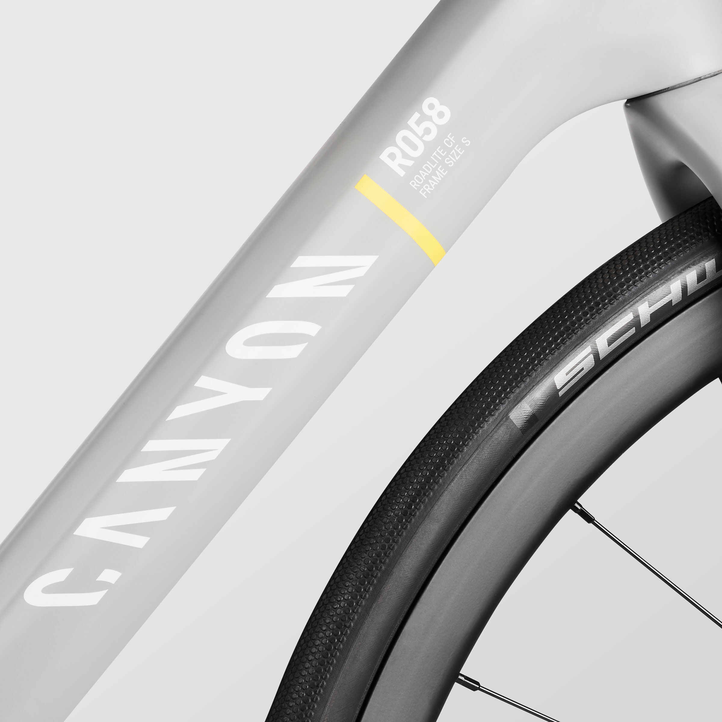 Roadlite CF 8 mid-step