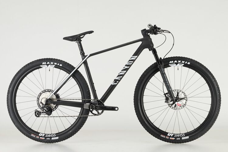 Exceed CF SLX 8 Exceed CF SLX 8