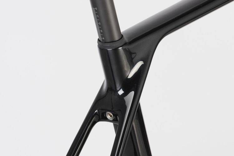 Endurace CF 7 Endurace CF 7