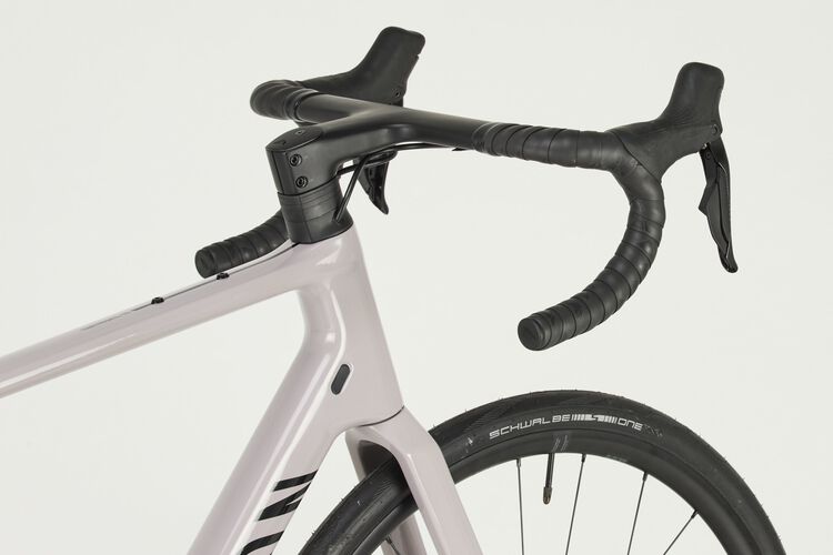 Endurace CF 7 Di2 Endurace CF 7 Di2
