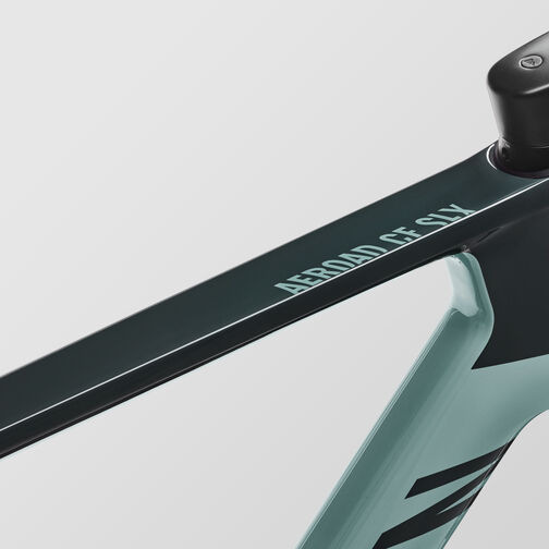 Aeroad CF SLX 8 Di2 Aeroad CF SLX 8 Di2