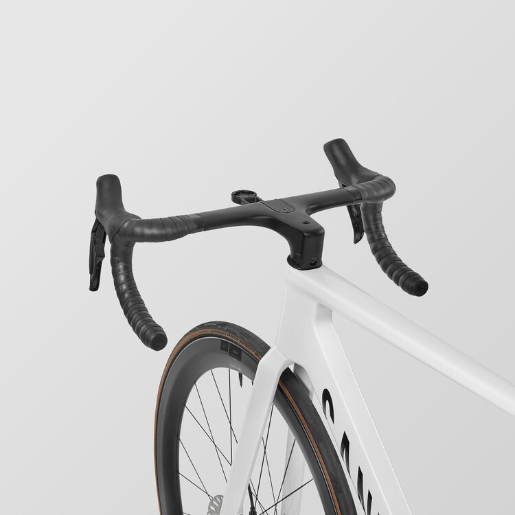 Aeroad CF SLX 7 Di2 Aeroad CF SLX 7 Di2