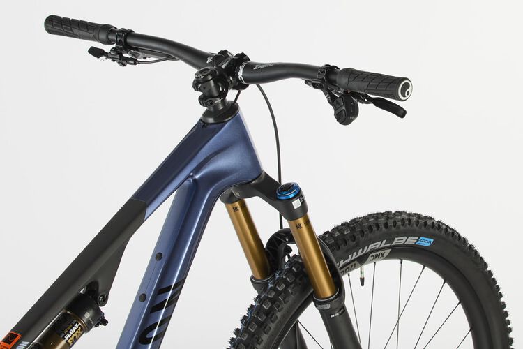 Neuron CF 9 Neuron CF 9