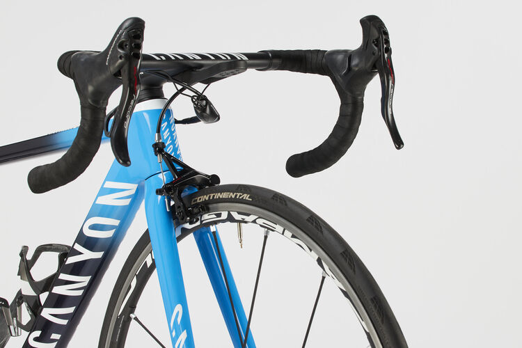Ultimate CF SLX 9 Team Movistar  Ultimate CF SLX 9 Team Movistar
