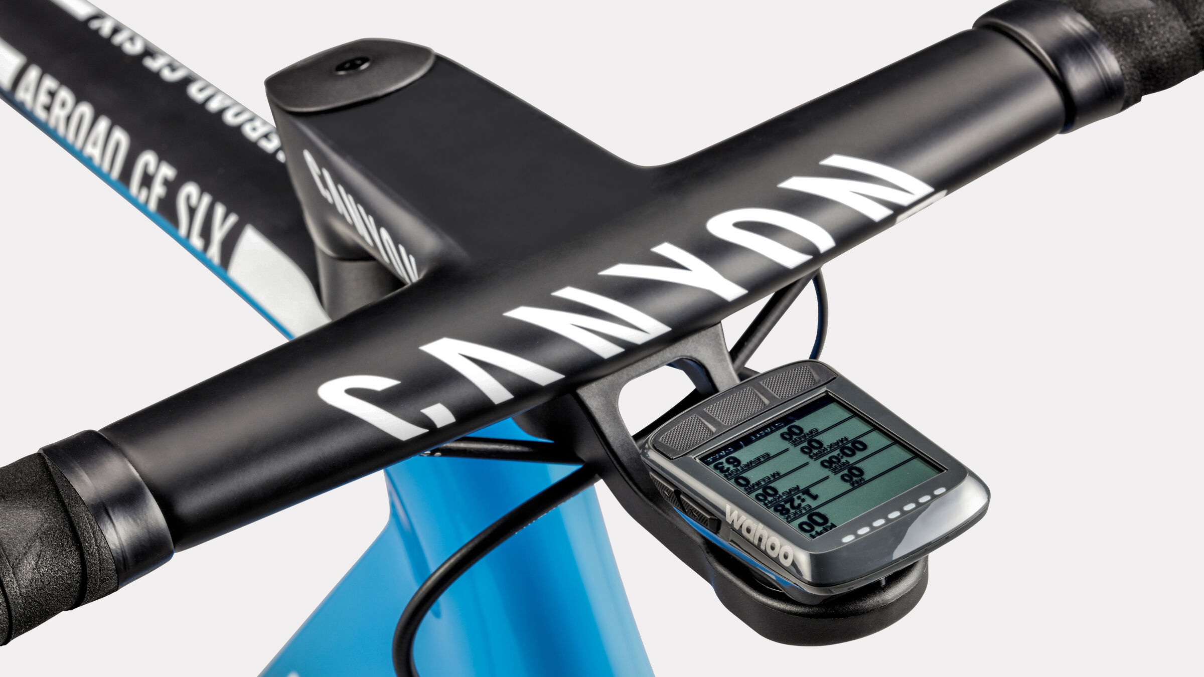 Wahoo ELEMNT BOLT GPS Bundle