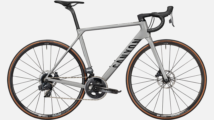 Ultimate CF SL 8 Disc eTap Ultimate CF SL 8 Disc eTap