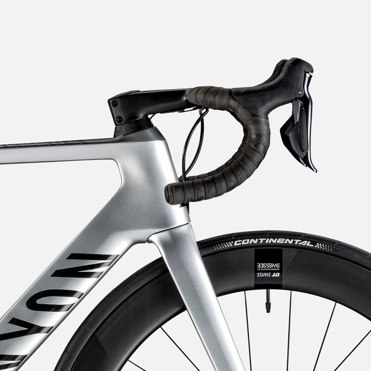 Aeroad CF SL Disc 8.0 Di2 Aeroad CF SL Disc 8.0 Di2