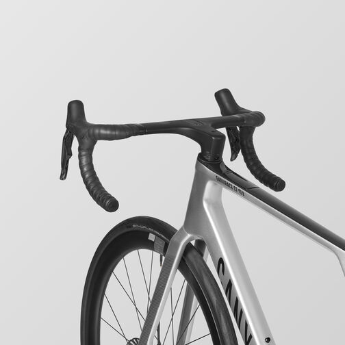 Endurace CF SLX 8 Di2 Endurace CF SLX 8 Di2