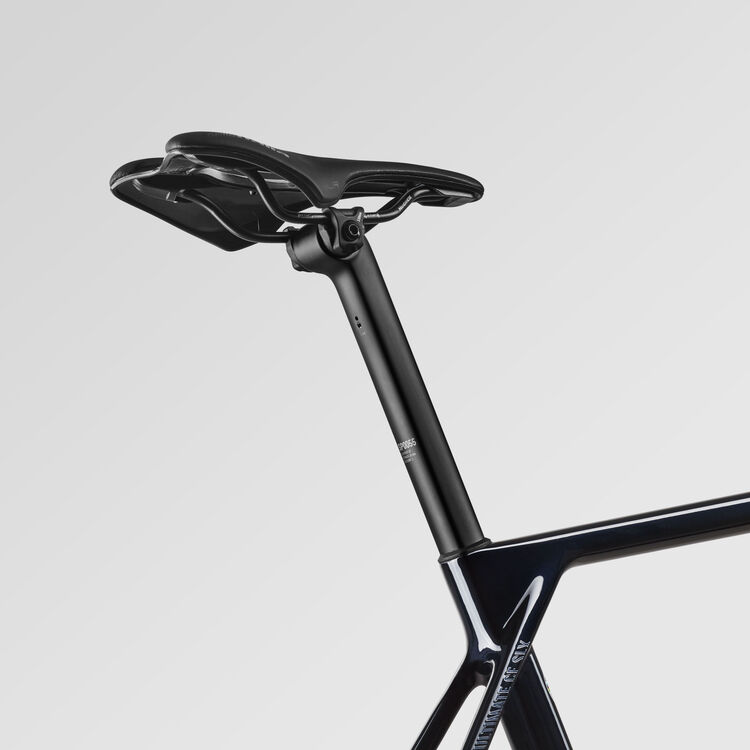 Ultimate CF SLX 8 Di2 Ultimate CF SLX 8 Di2