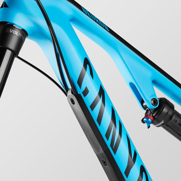 Neuron CF 8 Neuron CF 8