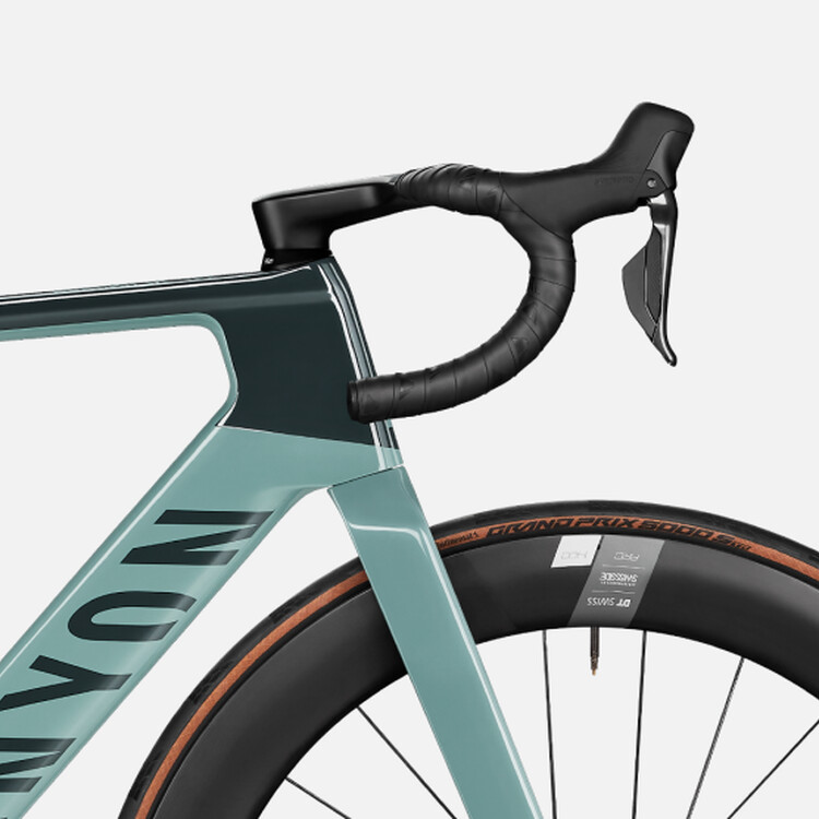 Aeroad CF SLX 8 Di2 Aeroad CF SLX 8 Di2