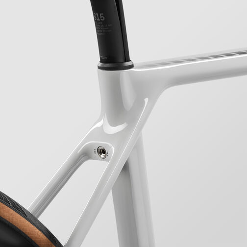 Endurace CF SL 8 Disc Di2 Endurace CF SL 8 Disc Di2