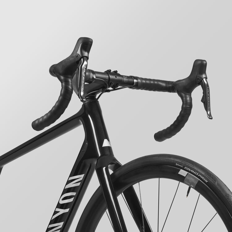 Endurace CF 8 Di2 Endurace CF 8 Di2