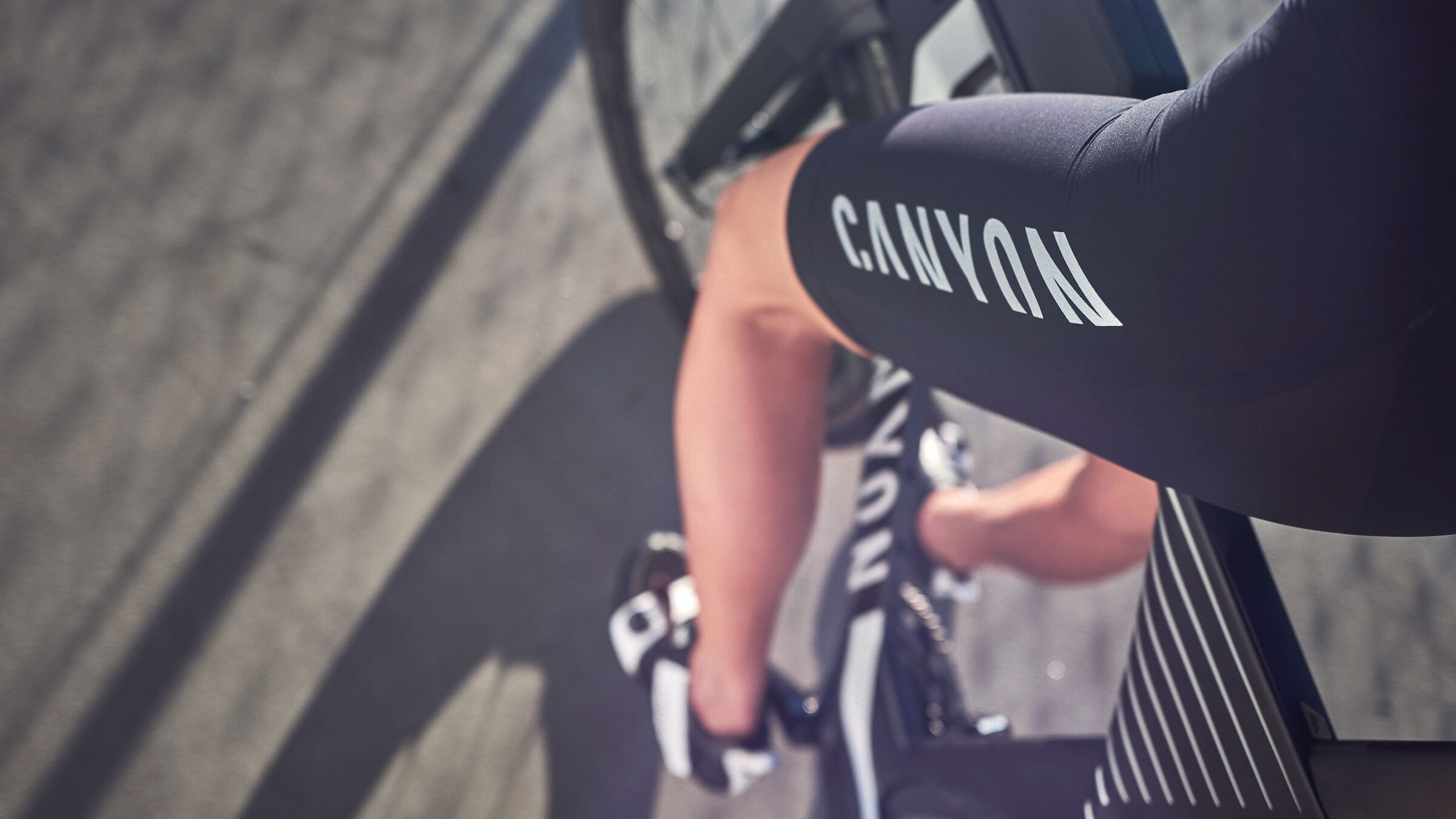Ryzon X Canyon Myth Race Suit