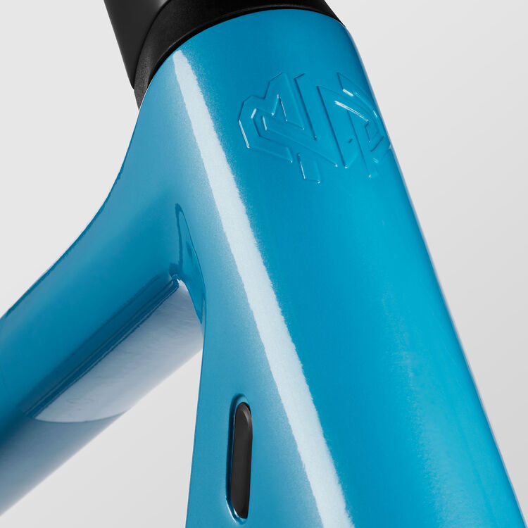 Inflite CF SLX 9 MVDP Inflite CF SLX 9 MVDP