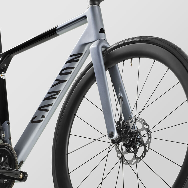 Ultimate CF SL 7 Di2 Ultimate CF SL 7 Di2