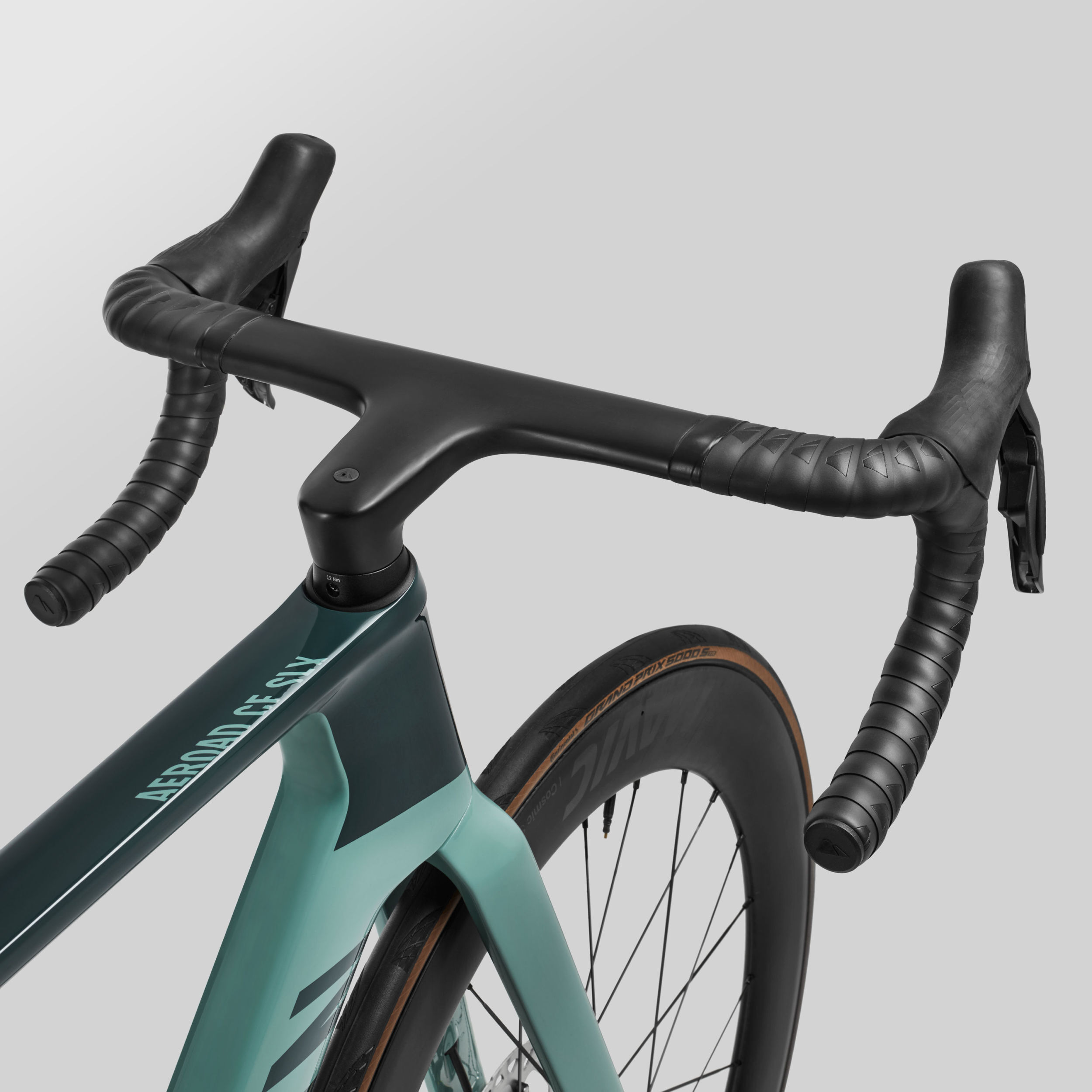 Aeroad CF SLX 8 Di2 Cosmic