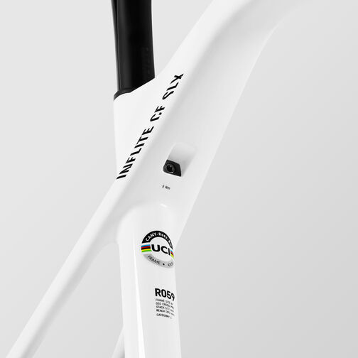 Inflite CF SLX 8 Di2 Inflite CF SLX 8 Di2