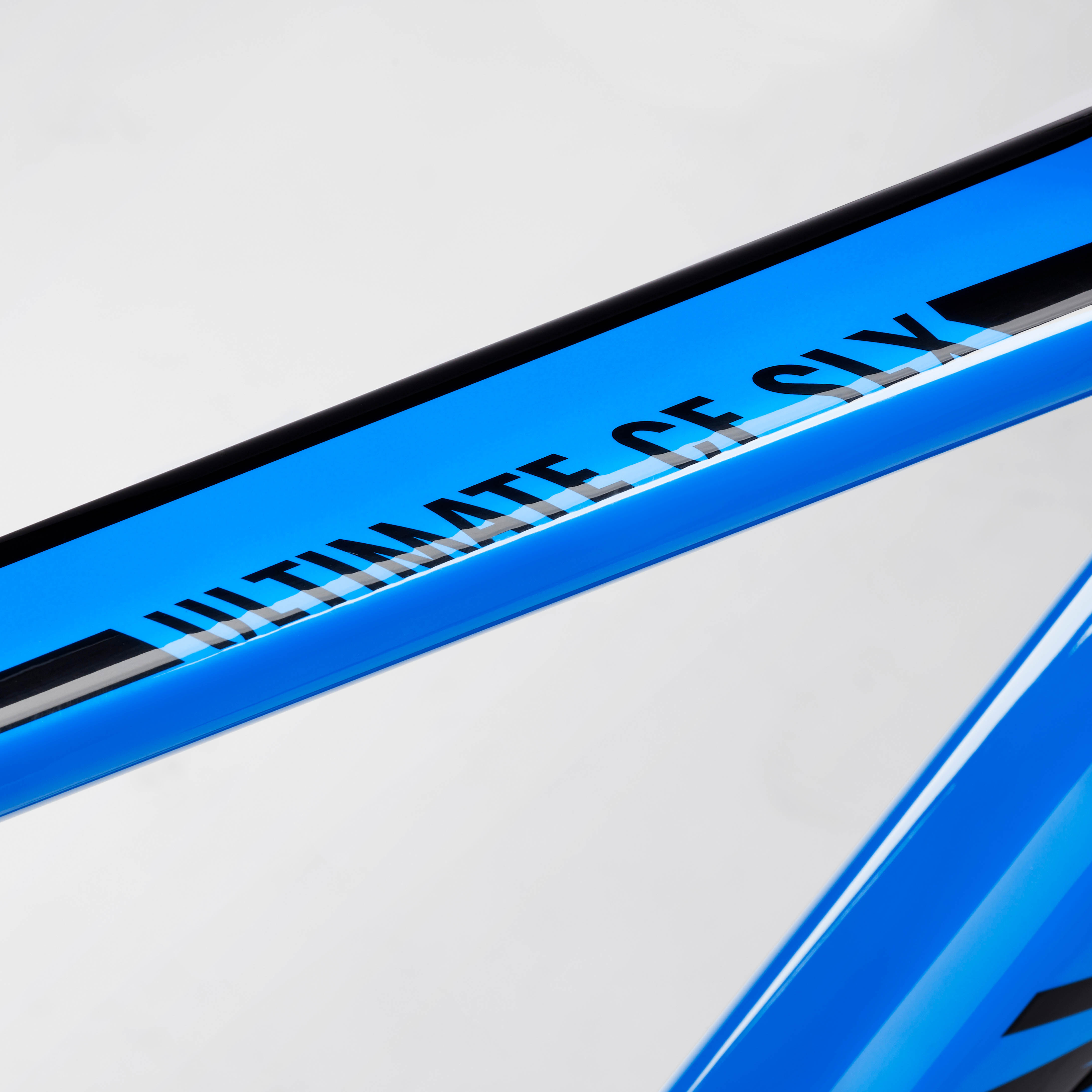 Ultimate CF SLX 9 Disc Di2