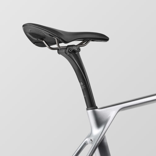Endurace CF SLX 8 Di2 Endurace CF SLX 8 Di2
